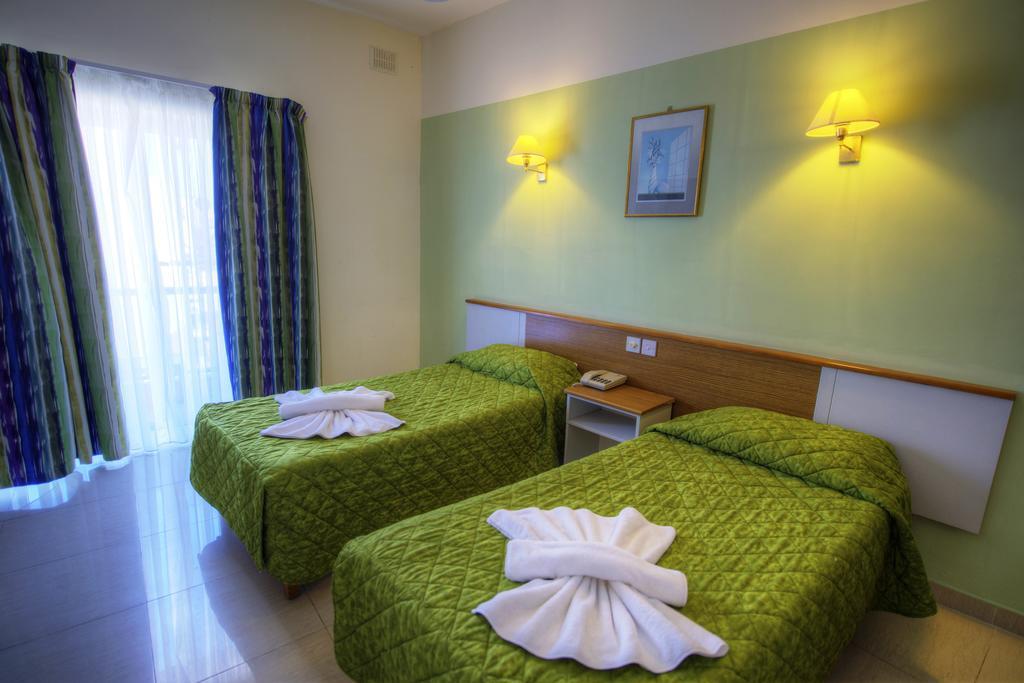 Hotel Pebbles (adults Only)